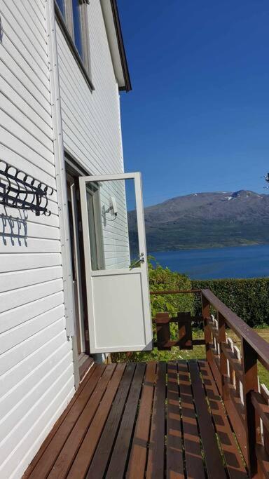 Traditional Farm House Located Close To Fjord Lyngseidet Екстериор снимка
