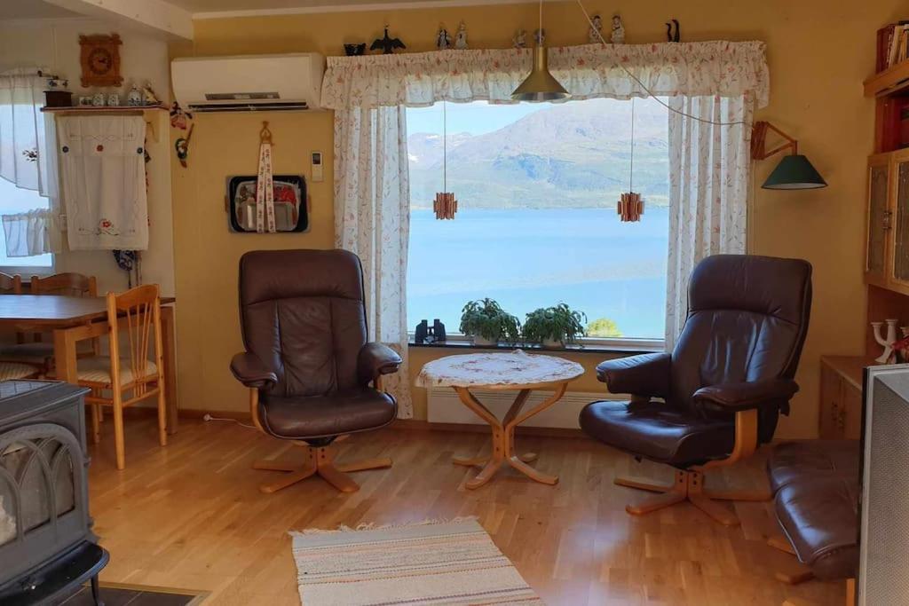 Traditional Farm House Located Close To Fjord Lyngseidet Екстериор снимка